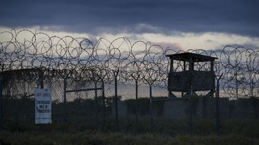 Corte Suprema falla a favor de gobierno en caso Guantánamo
