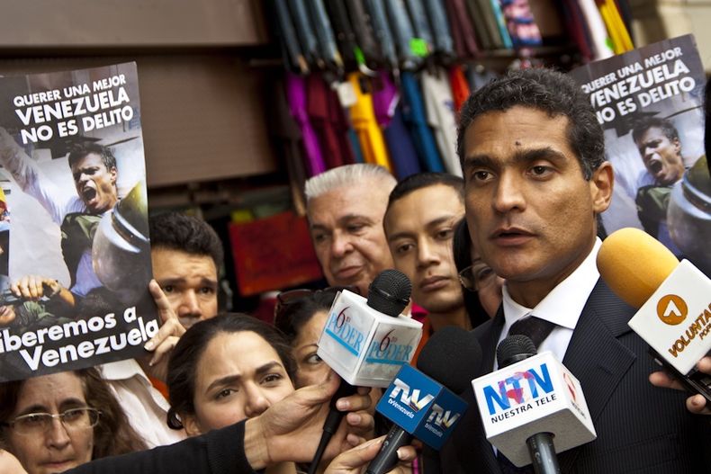 La defensa del dirigente Leopoldo López, preso desde hace casi nueve meses, afirmó que apelarán la decisión del tribunal que negó la solicitud de liberación del político, hecha con base en el exhorto de un grupo de trabajo de Naciones Unidas.