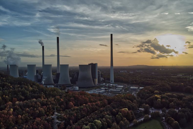 La planta energética Scholven de la compañía Uniper, en Gelsenkirchen, Alemania, el 22 de octubre de 2022. (Foto AP /Michael Sohn)