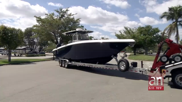 la venta ilegal de un bote en el  parqueo del international mall termino en persecucion policial