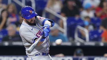 Mets vencen 9-3 a Marlins, siguen líderes