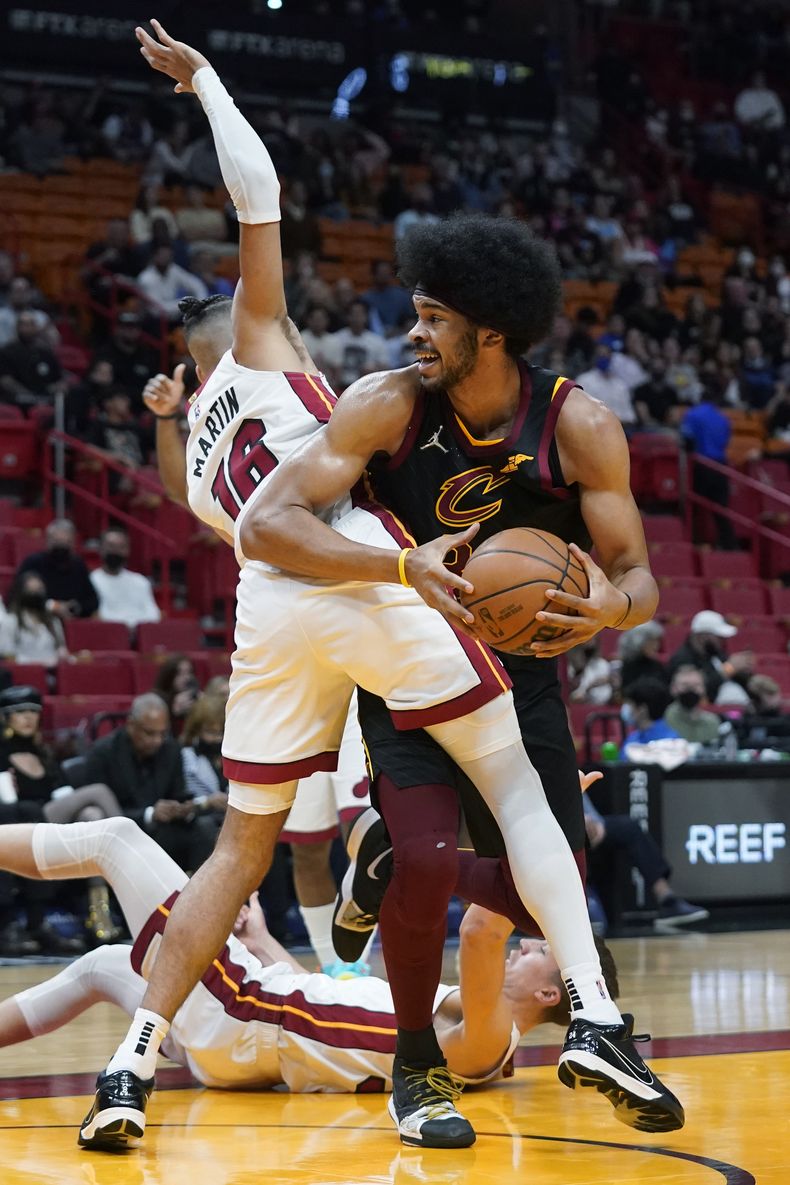 DEP-BAS CAVALIERS-HEAT
