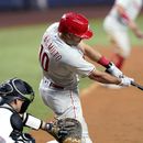 Realmuto pega 2 jonrones a su ex; Filis ganan 6-1 a Marlins