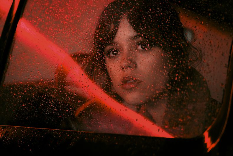 Esta imagen difundida por Lionsgate muestra a Jenna Ortega en una escena de Hurry Up Tomorrow. (Andrew Cooper/Lionsgate via AP)