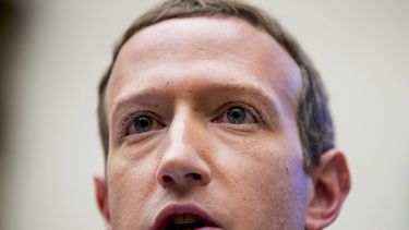 Zuckerberg apoya pago de impuestos en Unión Europea