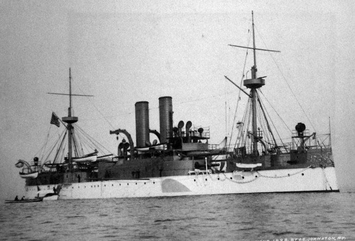 HUNDIMIENTO DEL ACORAZADO MAINE (1898)