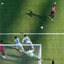 Ferran Torres, de la selección de España, anota en la final de la Copa del Mundo ante Argentina, el domingo 19 de julio de 2026 en East Rutherford, Nueva Jersey (AP Foto/Matt Slocum)