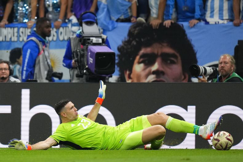 DEP-FUT MUNDIAL ARGENTINA-PERFIL EUROPEO