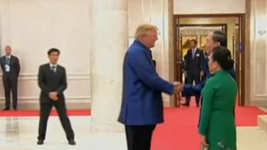 donald tump, anuncio un cambio de rumbo radical en la politica de washington hacia asia y la region del pacifico