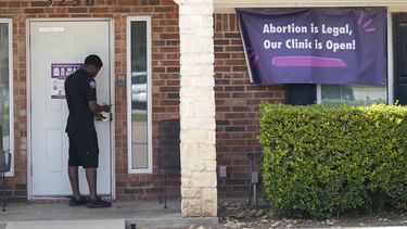 Corte Suprema dividida mantiene la ley del aborto de Texas