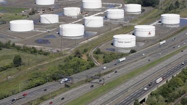 Venezuela hace pago para mantener sus refinerías en EEUU