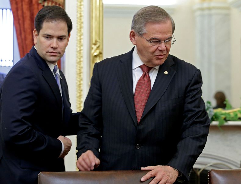 Senadores de EEUU Marco Rubio y Bob Menéndez. (Archivo)&nbsp;