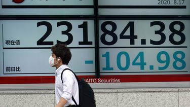 Wall Street en leve alza al mediodía