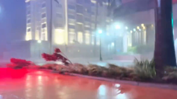 video: el huracan milton desata su furia en florida: inundaciones, tornados y danos significativos