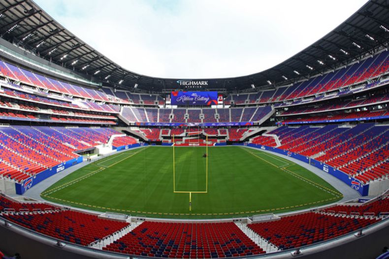 ARCHIVO - Una vista general del estadio de los Bills de Buffalo, el nuevo Highmark Stadium, previo a la ceremonia protocolaria de inauguración, el 23 de junio de 2026, en Orchard Park, Nueva York. (AP Foto/Jeffrey T. Barnes, Archivo)