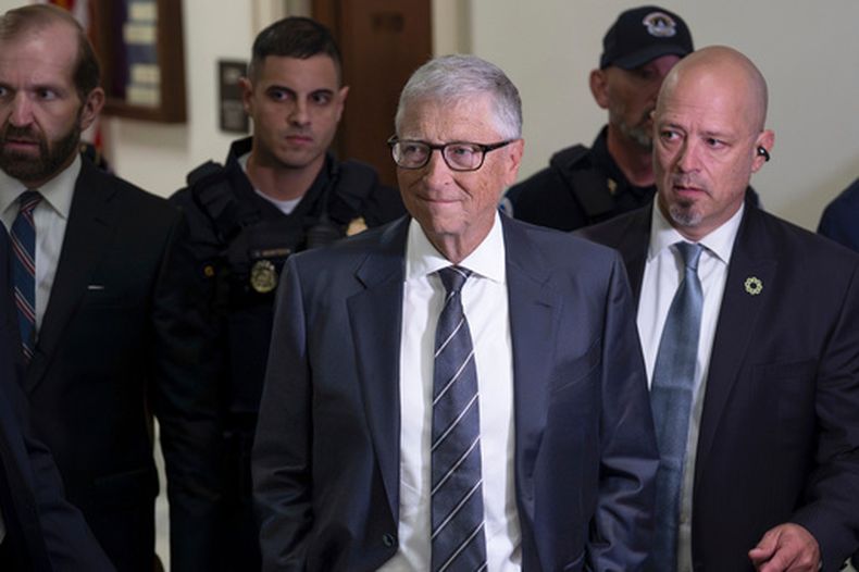 Bill Gates, cofundador de Microsoft, llegando al Congreso en Washington, el 10 de junio del 2026. (AP foto/J. Scott Applewhite)