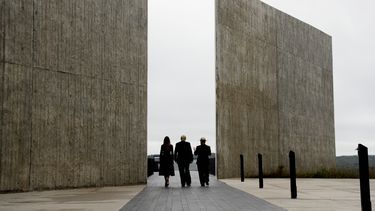 Trump: Memorial del 11 Sep renovó mi determinación para muro