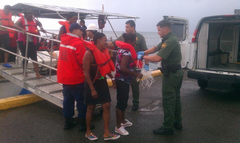 cubanos arrestados.jpg