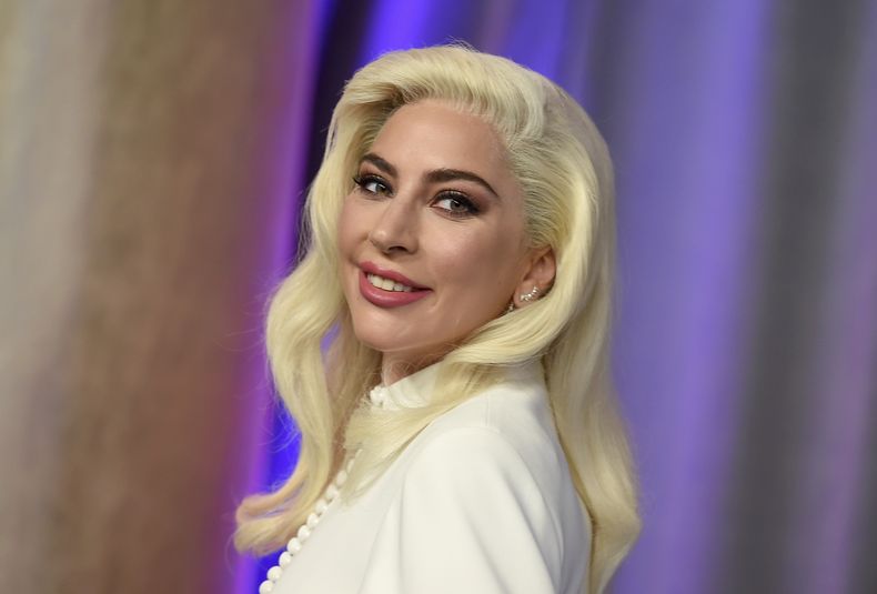 ESP-CEL_LADY_GAGA-0.jpg