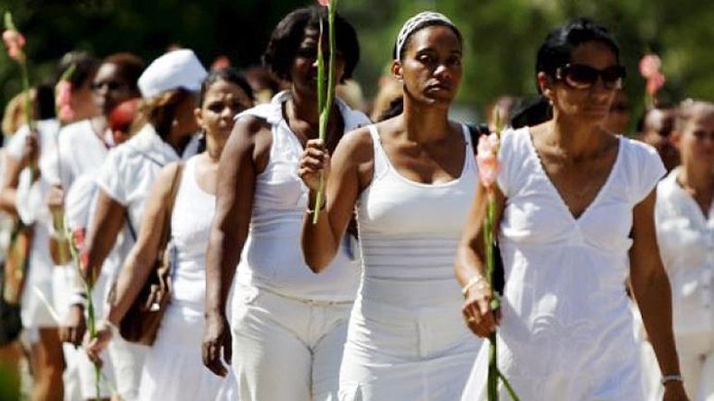 Las Damas de Blanco continúan luchando a pesar de las persecuciones, encarcelamientos, golpes y amenazas.