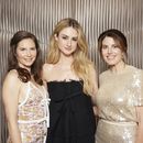 Amanda Knox, de izquierda a derecha, Grace Van Patten y Monica Lewinsky posan para un retrato para promocionar The Twisted Tale of Amanda Knox el martes 19 de agosto de 2025, en Nueva York. (Foto Matt Licari/Invision/AP)