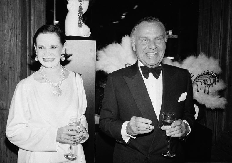 ESP-GEN_GLORIA_VANDERBILT-DECESO-2.jpg