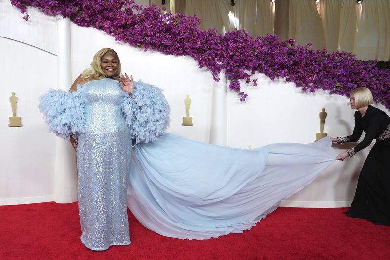 DaVine Joy Randolph llega a los Oscar el domingo 10 de marzo de 2024, en el Teatro Dolby en Los Ángeles. (Foto Jordan Strauss/Invision/AP)