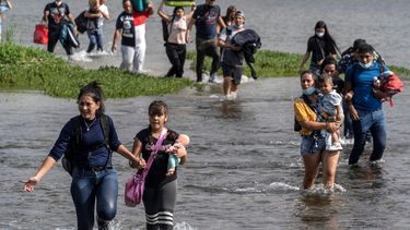miles de venezolanos abocados al drama de cruzar la frontera de mexico y eeuu