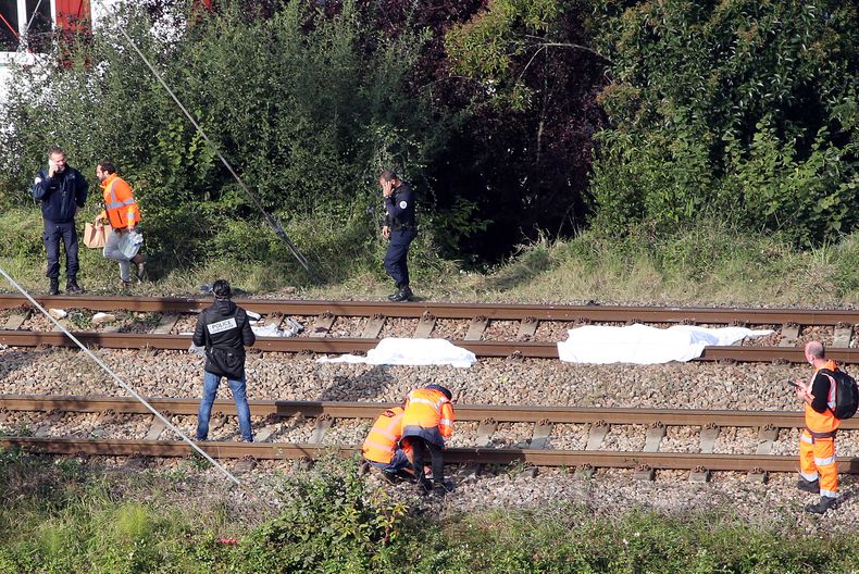 EUR-GEN FRANCIA-ATROPELLADOS POR EL TREN