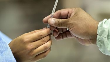 buscan vacunar a las 200,000 personas que faltan en puerto rico