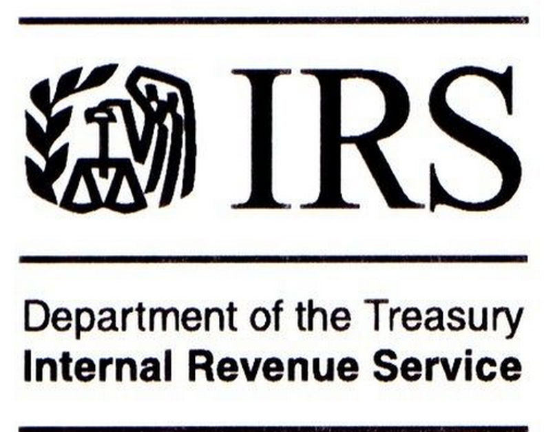 Si recibe una llamada de alguien diciendo ser del IRS, esto es lo que debe hacer: Si usted sabe que adeuda impuestos o si piensa que podría deber, llame al IRS al 1.800.829.1040.