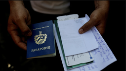 cientos de casos de parole humanitario fueron denegados a cubanos este martes