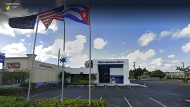 banco con presencia en hialeah y miami comenzo a manejar  las cuentas bancarias de la embajada cubana en washington d.c.