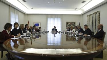 rajoy planea tomar el gobierno de cataluna