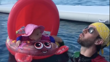 el tierno video de enrique iglesias con su pequena hija