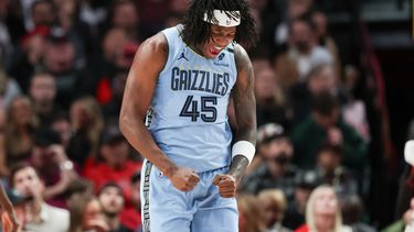 GG Jackson, de los Grizzlies de Memphis, festeja en la segunda mitad del encuentro ante los Trail Blazers de Portland, el jueves 29 de octubre de 2026 (AP Foto/Amanda Loman)