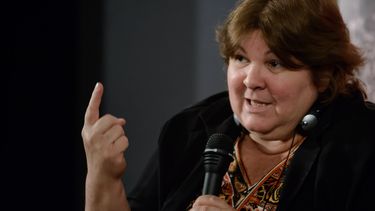 hija del che critica llamado del partido comunista a asistir a misas del papa