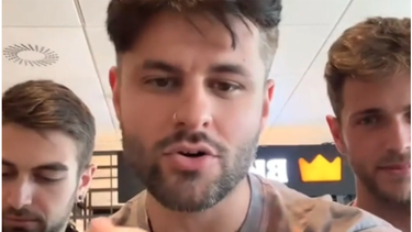 youtubers espanoles denuncian interrogatorio de la seguridad del estado en cuba tras publicar video critico