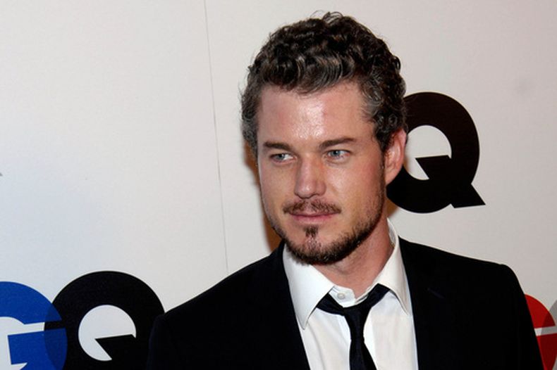 ARCHIVO - El actor Eric Dane llega a la 12ª fiesta anual Hombres del Año de GQ en el hotel Chateau Marmont, en Los Ángeles, el 5 de diciembre de 2007. (Foto AP/Chris Pizzello, archivo)