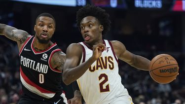 Fuente AP: Lillard acuerda extensión por 122 millones