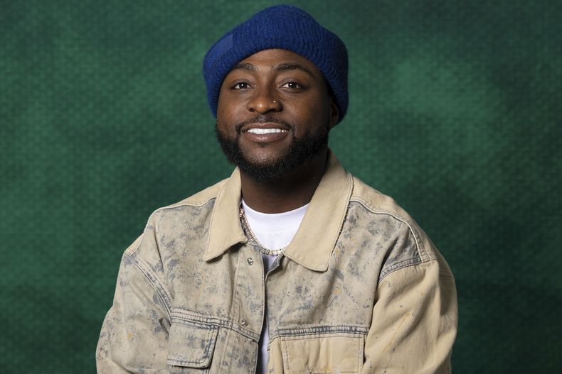 Davido posa para un retrato el martes 1 de abril de 2025, en Nueva York. (Foto AP/Gary Gerard Hamilton)