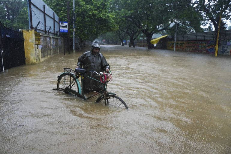 Lluvias dejan 17 muertos, desaparecidos en el sur de India