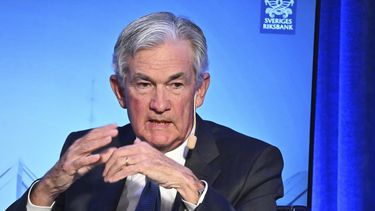 Presidente de la Reserva Federal da positivo a COVID-19