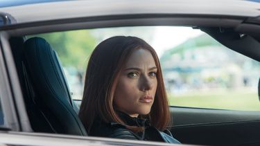 americateve | La actriz Scarlett Johansson en una imagen de la pel&iacute;cula "Captain America: The Winter Soldier", de Marvel. (Foto AP/Marvel-Disney)