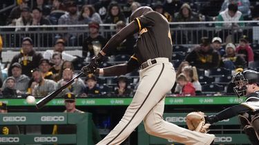 Jonrones de Kim y Cronenworth dan triunfo a Padres