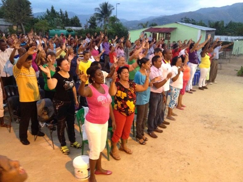 Asistentes a la Escuela de Equipamiento Espiritual del Movimiento Apostólico en Santiago de Cuba.&nbsp;