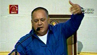 americateve | El presidente de la Asamblea Nacional de venezuela, Diosdado Cabello, arremetió contra el diputado opositor, Carlos Berrizbeitia, quien solicitó un permiso para ausentarse durante 31 días de las sesiones, por considerar que su integridad física se encuent