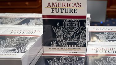 Presupuesto de Trump intenta cortar programas sociales