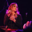 Lisa Marie Presley, única hija de Elvis, muere a los 54 años tras ser hospitalizada, informa su madre Priscilla Presley