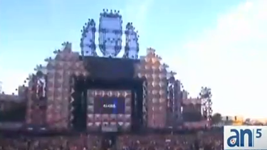 americateve | El Ultra Music Festival de Miami, el mayor evento de música electrónica de baile del mundo, pone a bailar en su decimosexta edición a miles en el Downtown al ritmo de unos doscientos deejays.
